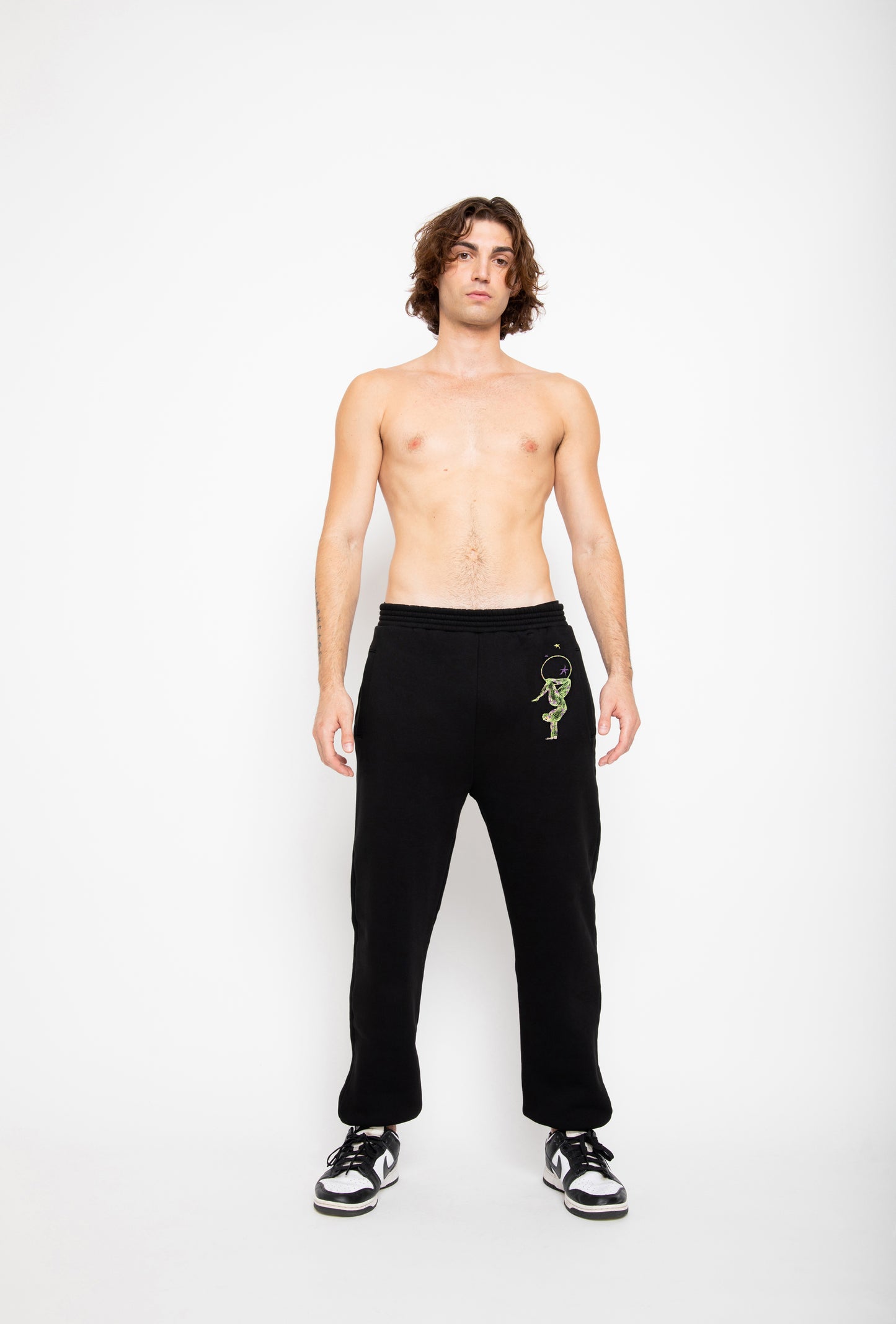 R4R-B-117-10 SWEATPANTS WITH RELIEF PRINT