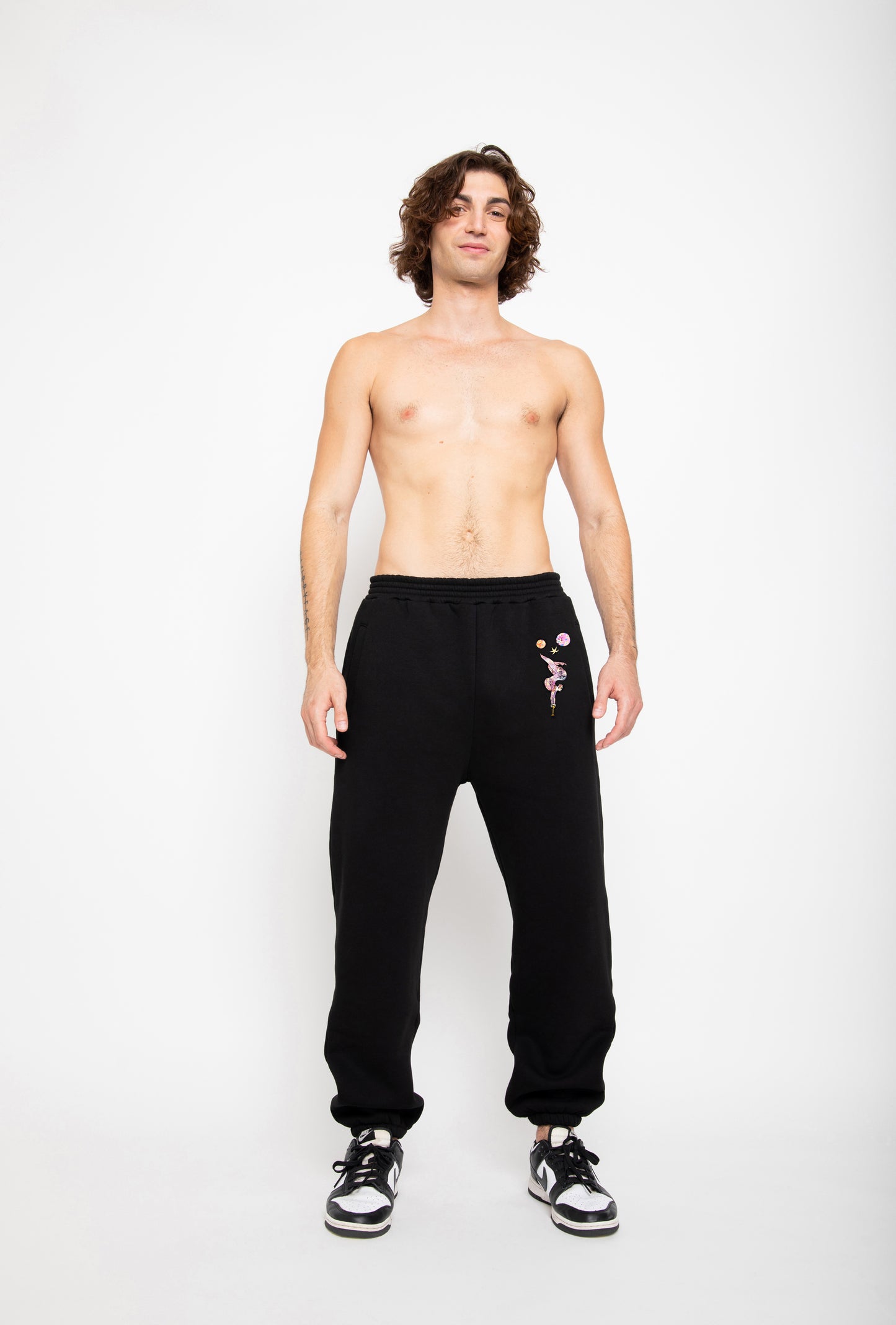R4R-B-117-11 SWEATPANTS WITH RELIEF PRINT